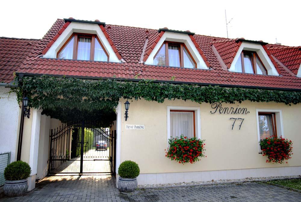 Penzion 77 - Garni Pezinok Extérieur photo