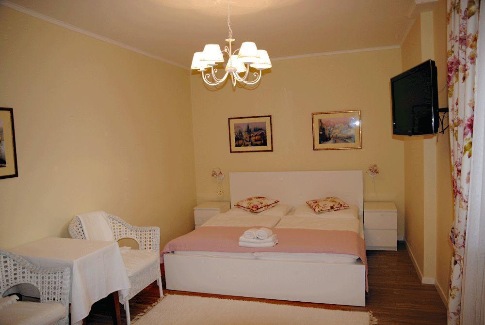 Penzion 77 - Garni Pezinok Extérieur photo