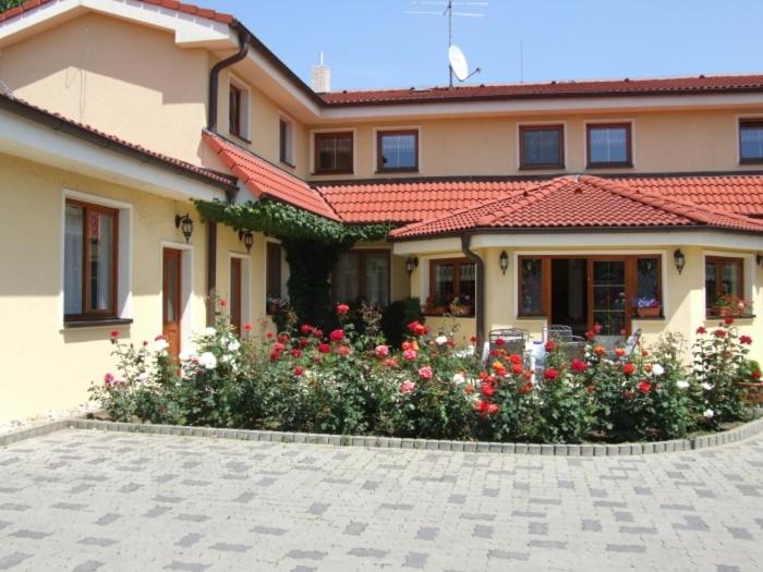 Penzion 77 - Garni Pezinok Extérieur photo
